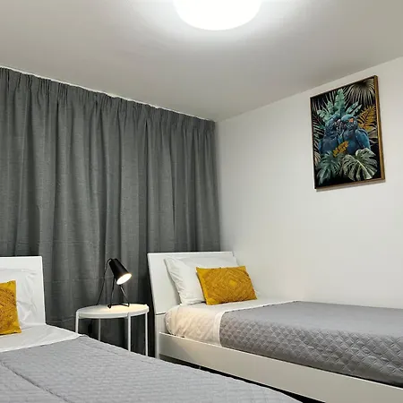 Appartement Matteotti35 *